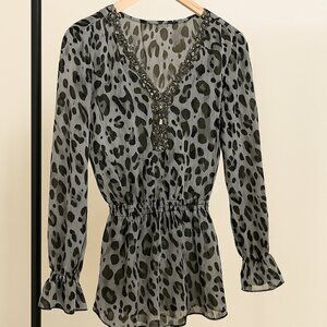 Sierra Rose Gray Leopard Print Embellished Blouse – Size Small (#234)